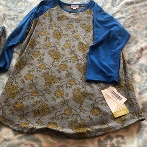 NEW Randy top LuLaRoe DISNEY collection KERMIT and MISS PIGGY size Medium